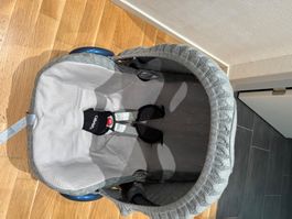 Maxi Cosi Babyschale CabrioFix mit Bezug, Top Zustand