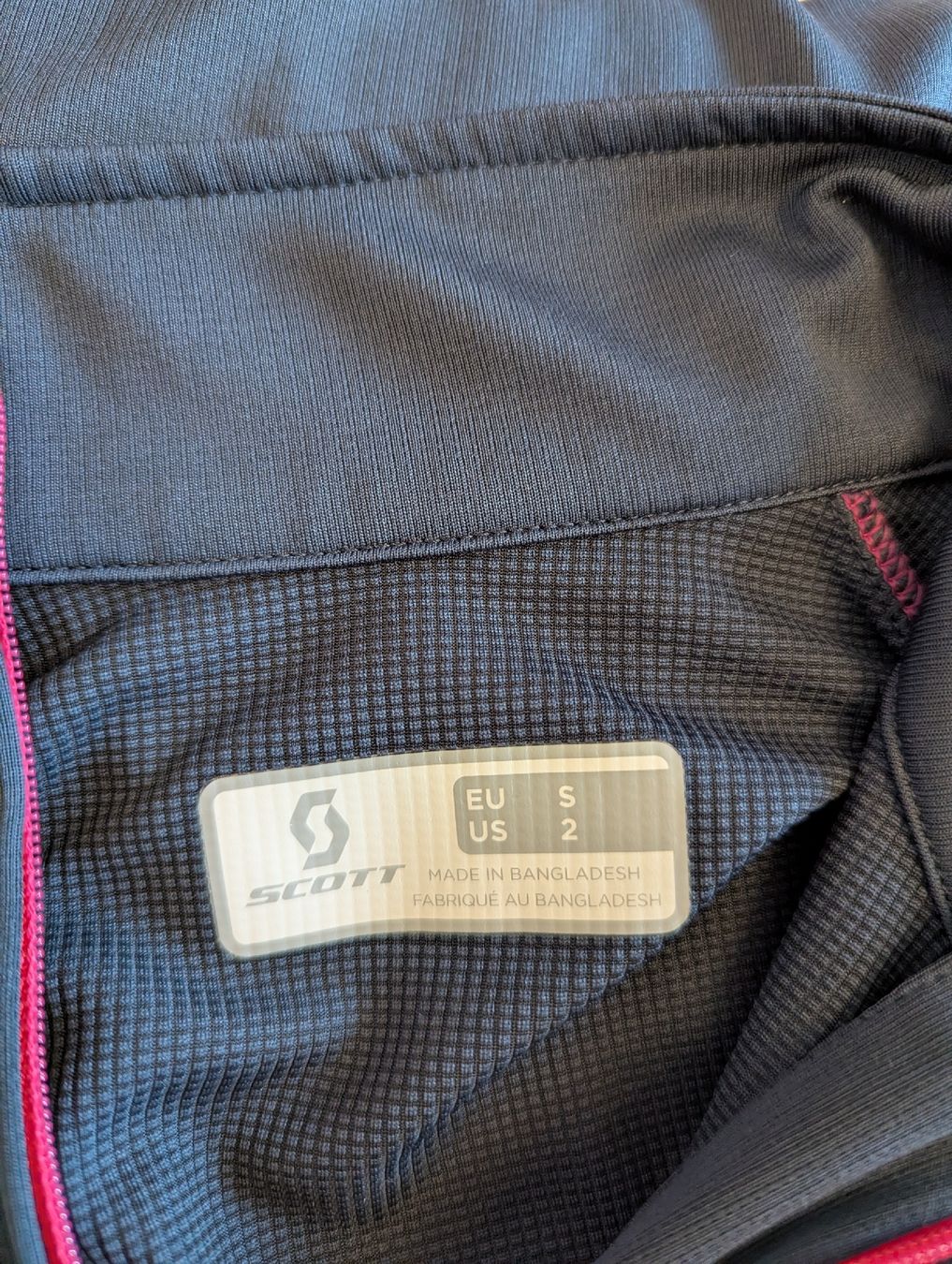 Scott Top: haut sport scott S – Nuovo (secondo la descrizione) da Montreux venduto da dem_gyt9 4