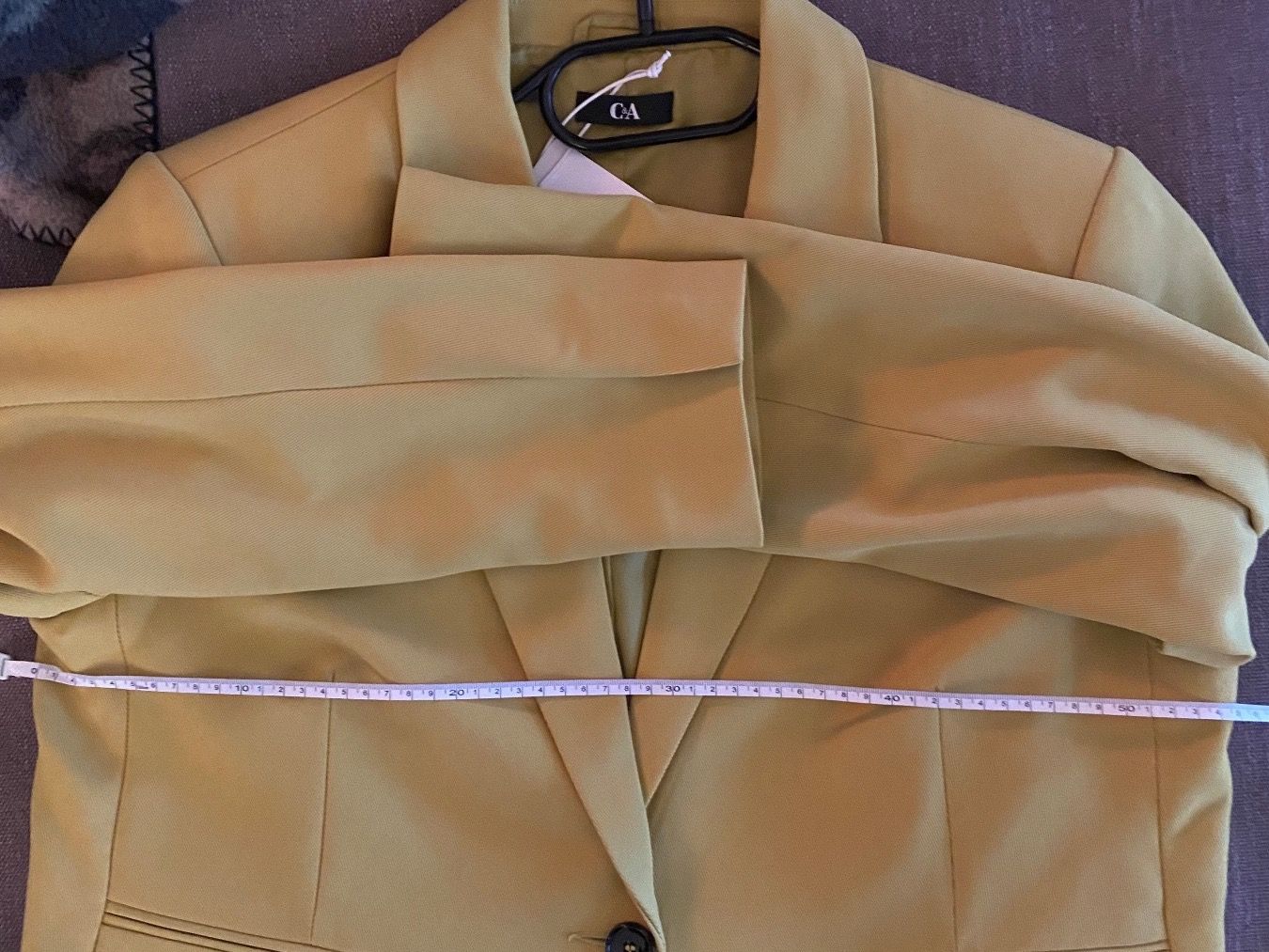 Giacche: Veste neuve taille 44 style cropped – Nuovo e nell'imballaggio originale da Neuchâtel venduto da lu7_9rs7 5