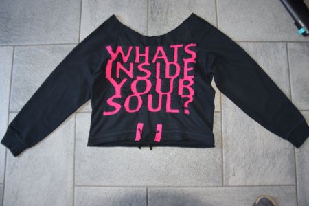 Damen Off-shoulder Pulli gr. L - 'What's inside your soul?'