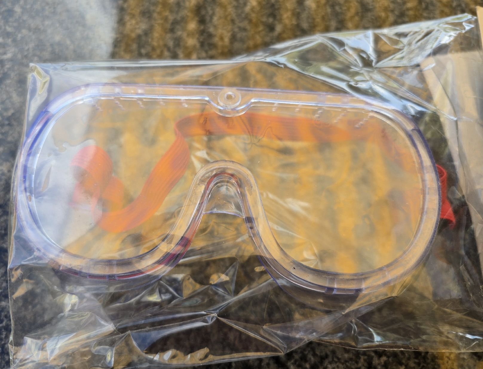 3M Occhiali & Lenti: 3M Schutzbrille Neu OVP  – Usato da Walkringen venduto da Vanuca 1