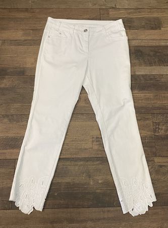 Sportalm Jeans mit Spitze am Saum 38 neuw