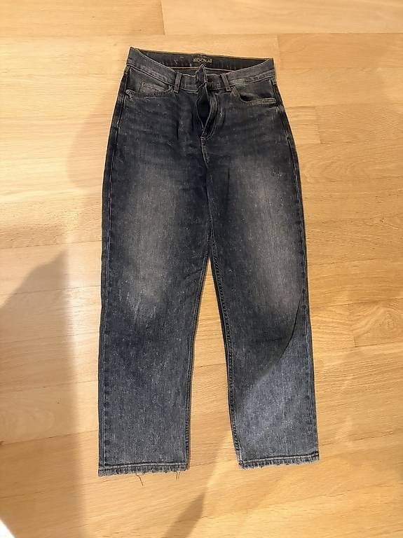 Jeans: Jeans noir-gris Kookai T36 – Usato da Chardonne venduto da any_yq5q 1