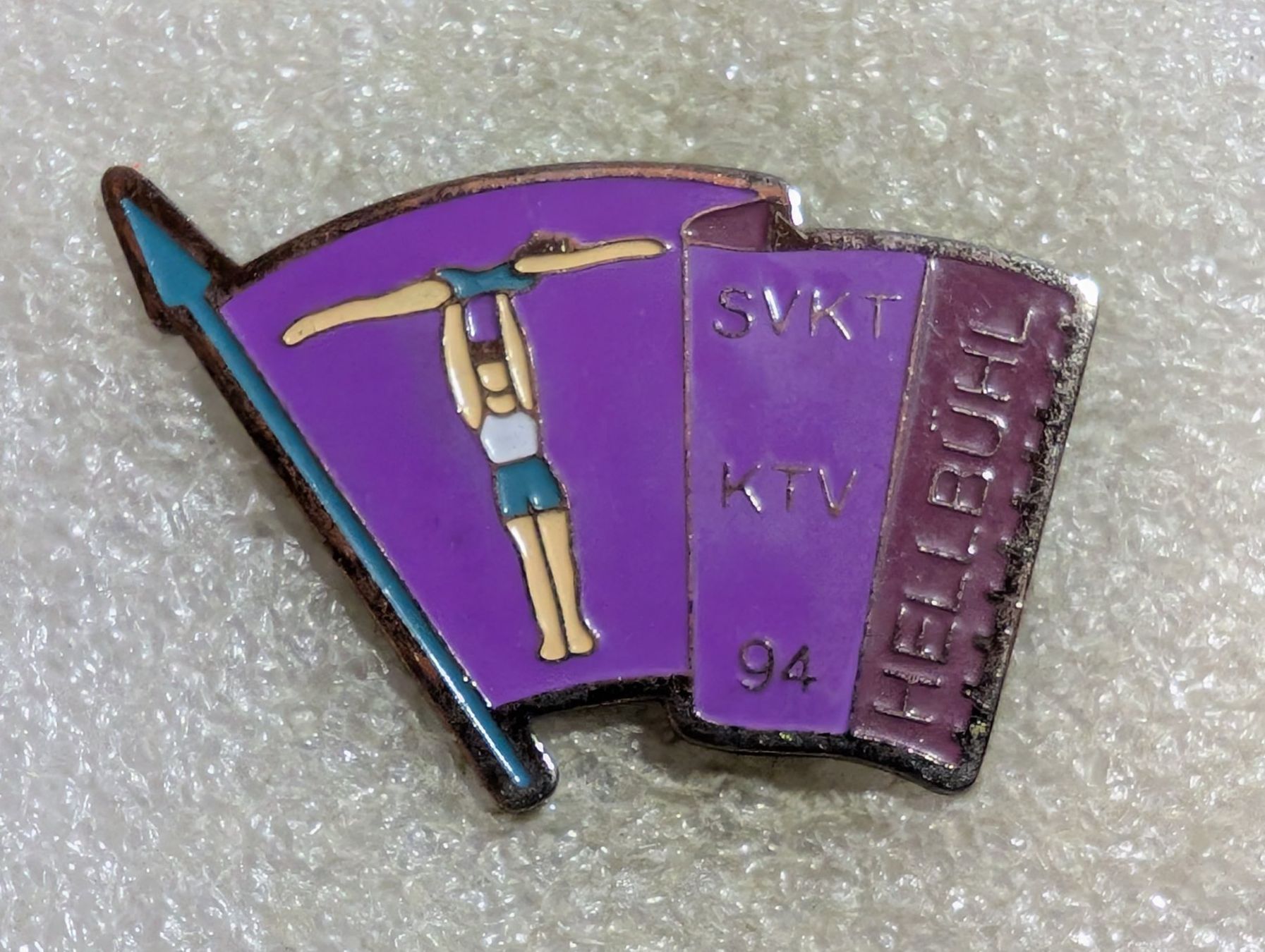 Placchette & Badge: Ansteckpin 60: KTV Hellbühl – Usato da Oppligen venduto da Pin-Fall-Shop