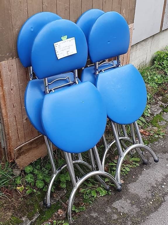 Sedie: 4 Stück Klappstühle, blau – Usato da Winterthur venduto da the_kwc5 2