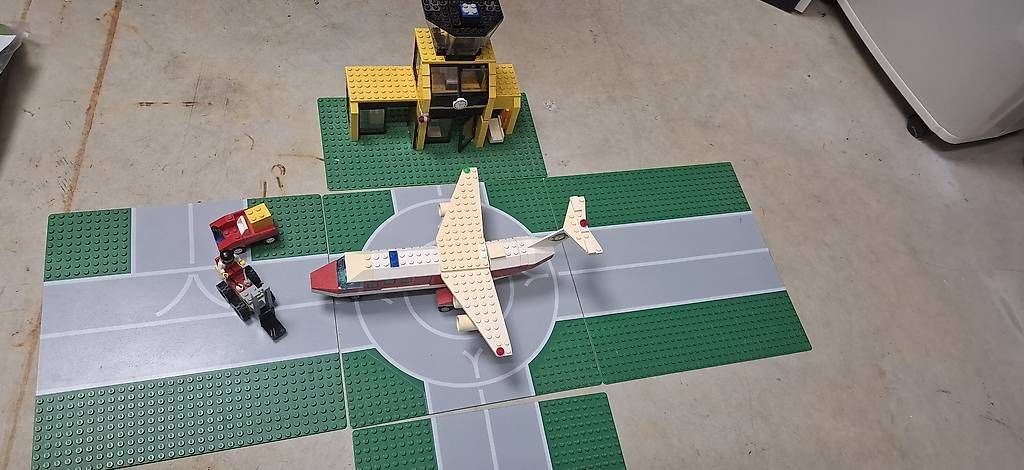 Lego Giocattoli: Lego Flughafen 6375 – Usato da Derendingen venduto da Beni045
