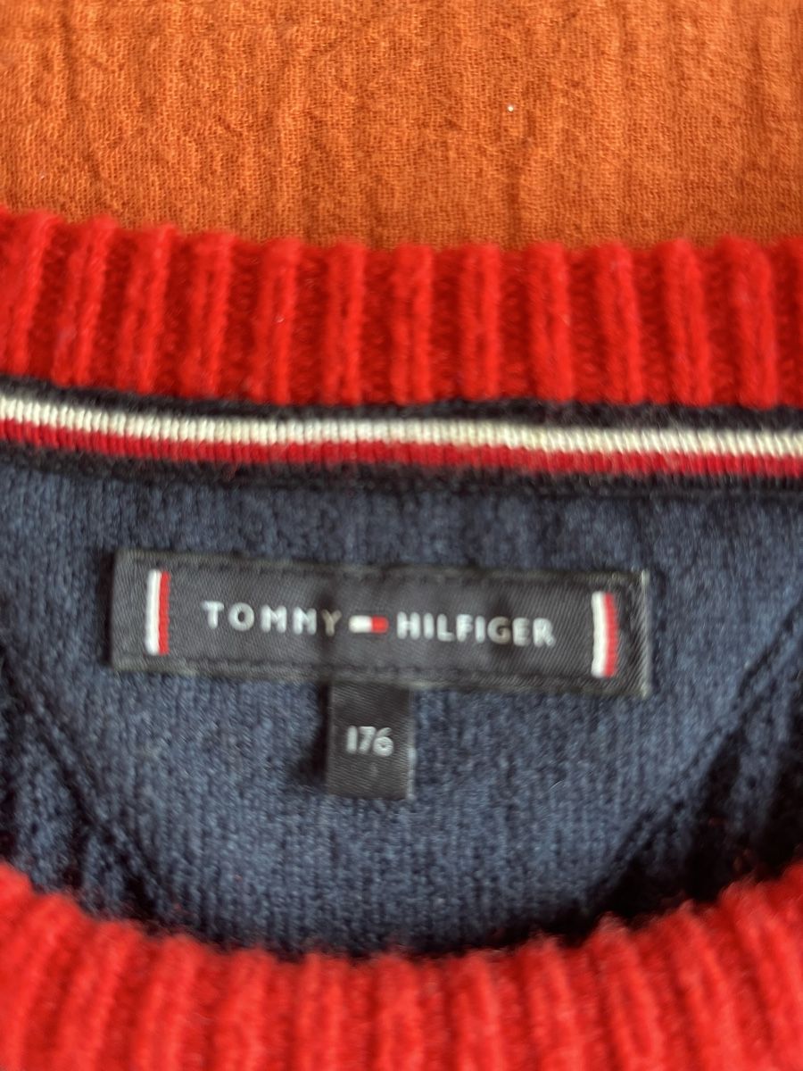 Maglioni & Felpe: Pullover Tommy Hilfiger bunt gemustert Grösse 176 – Usato da Zürich venduto da Anteus 1