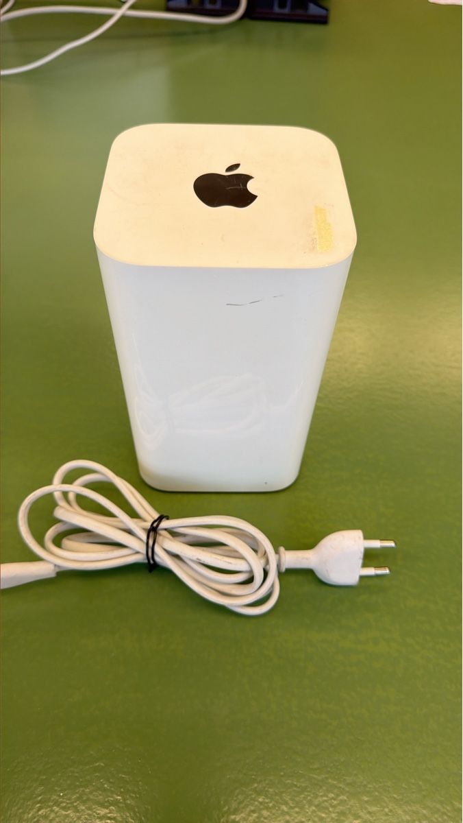 Apple Modem & Router: Apple AirPort Extreme Basisstation gebraucht – Usato da Zürich venduto da Gestaltungsbar