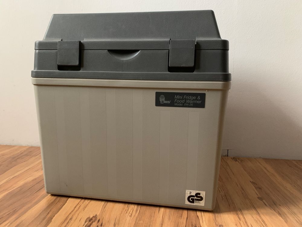 Mini Fridge + Food Warmer, Modell FH26 Kaufen auf Ricardo