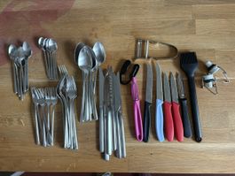 Besteckset Sola und weitere Messer