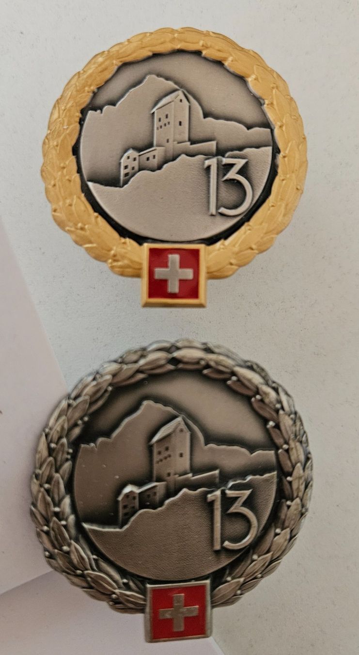 Schweizer Armee Placchette & Badge: Peret Emblem Schweizer Armee – Nuovo (secondo la descrizione) da Urdorf venduto da reg_q6nr