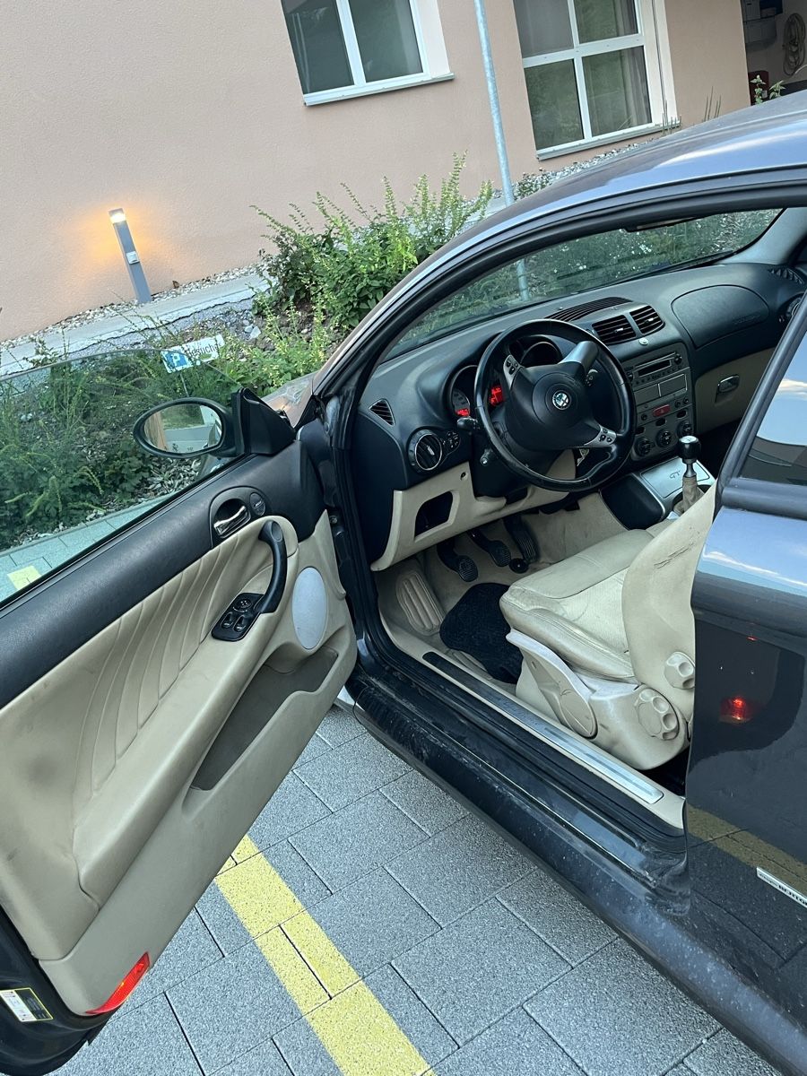 Autos: Alfa romeo GT – Gebraucht aus Sargans von lor_jfk2