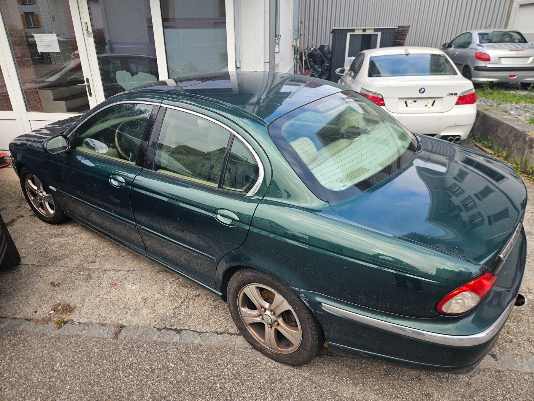 Jaguar Automobili: Jaguar X-Type 3.0 Exekutive  2002 – Difettoso da Flawil venduto da sr1_f6st