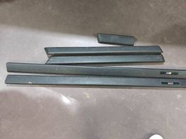 BMW E36 M3 Limousine Seiten leisten.
