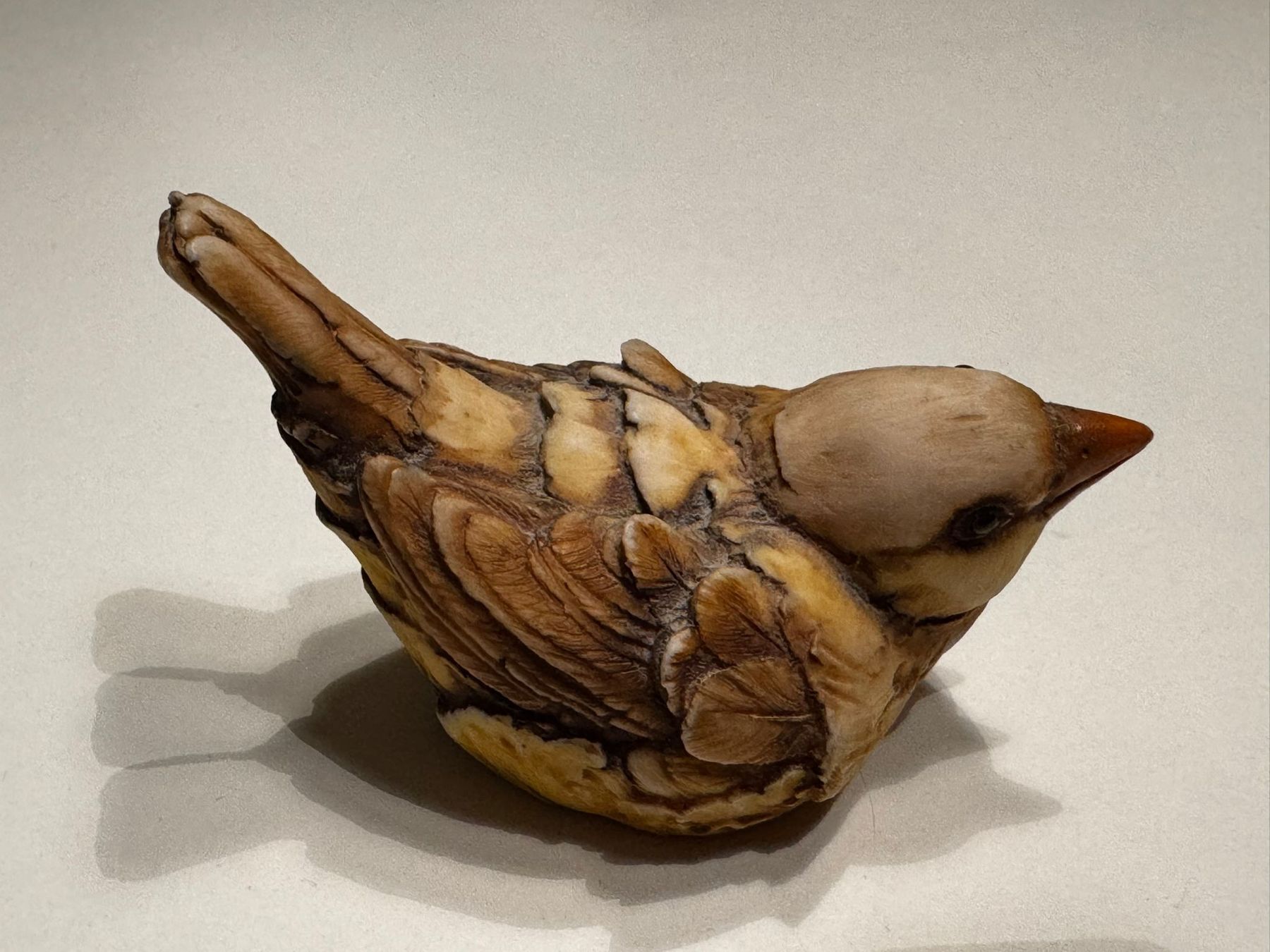 Figuren: Handbemalter Vogel- Dekoration – Gebraucht aus Egg b. Zürich von Brocki_Insel_Egg 1