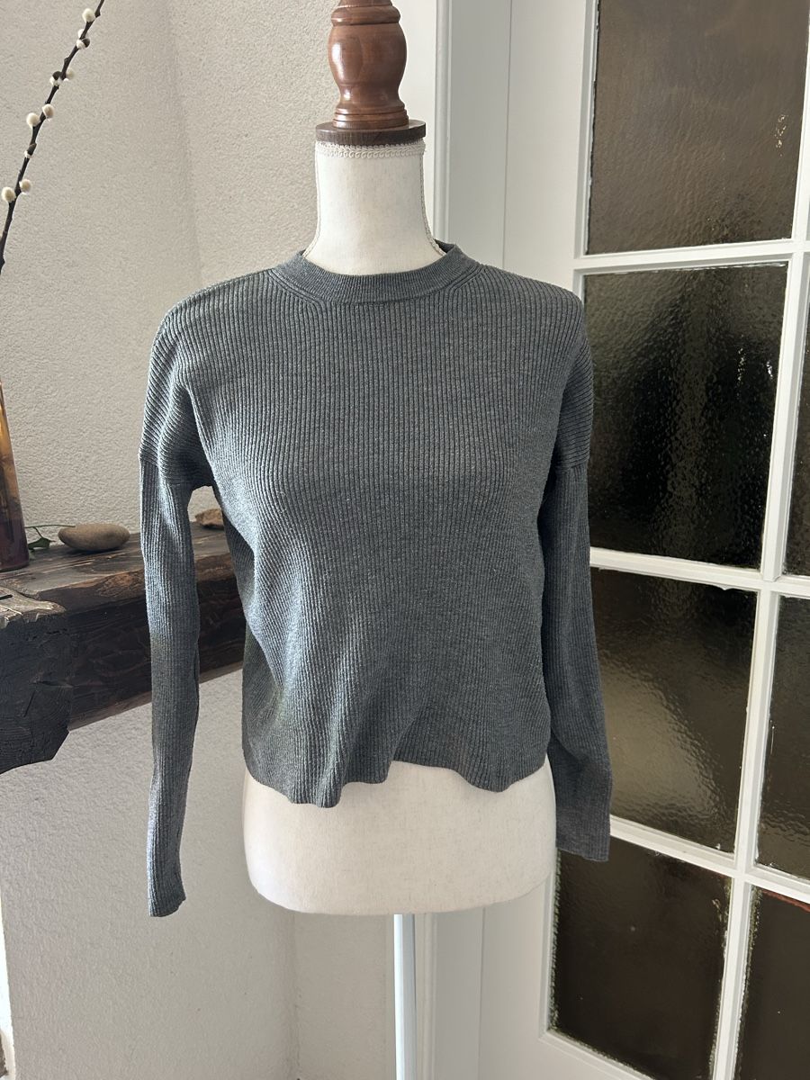 Bershka Pulls & Sweat-shirts: Pull Bershka XS – D'occasion à Chez-le-Bart par Justine2025