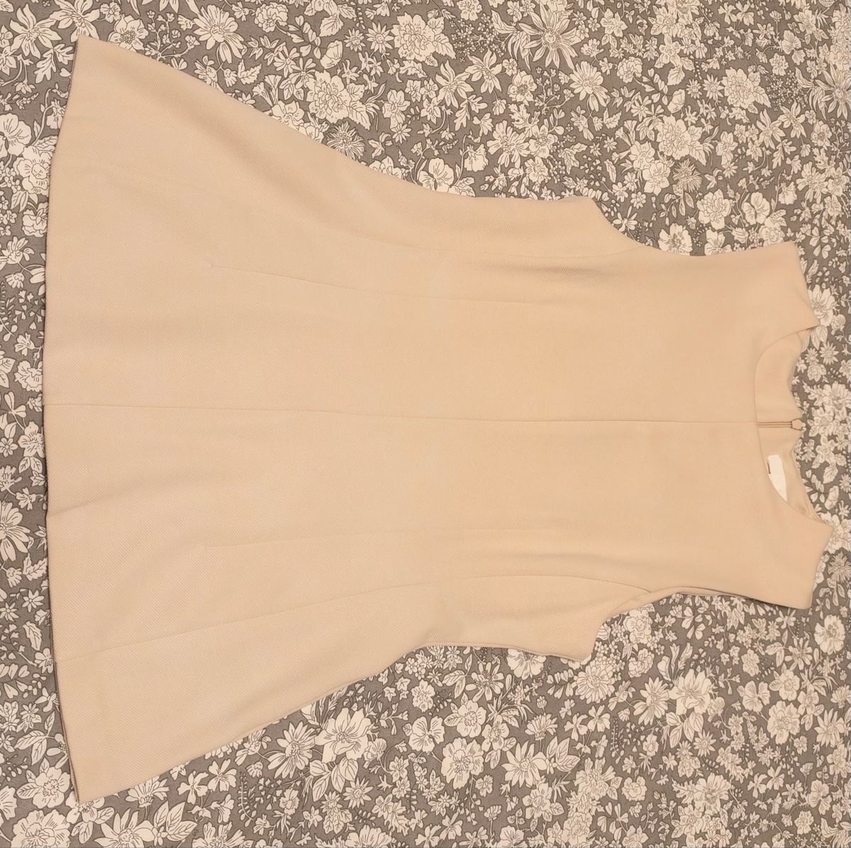 H&M Top: Haut H&M – Nuovo (secondo la descrizione) da Genève venduto da ine_bbn9