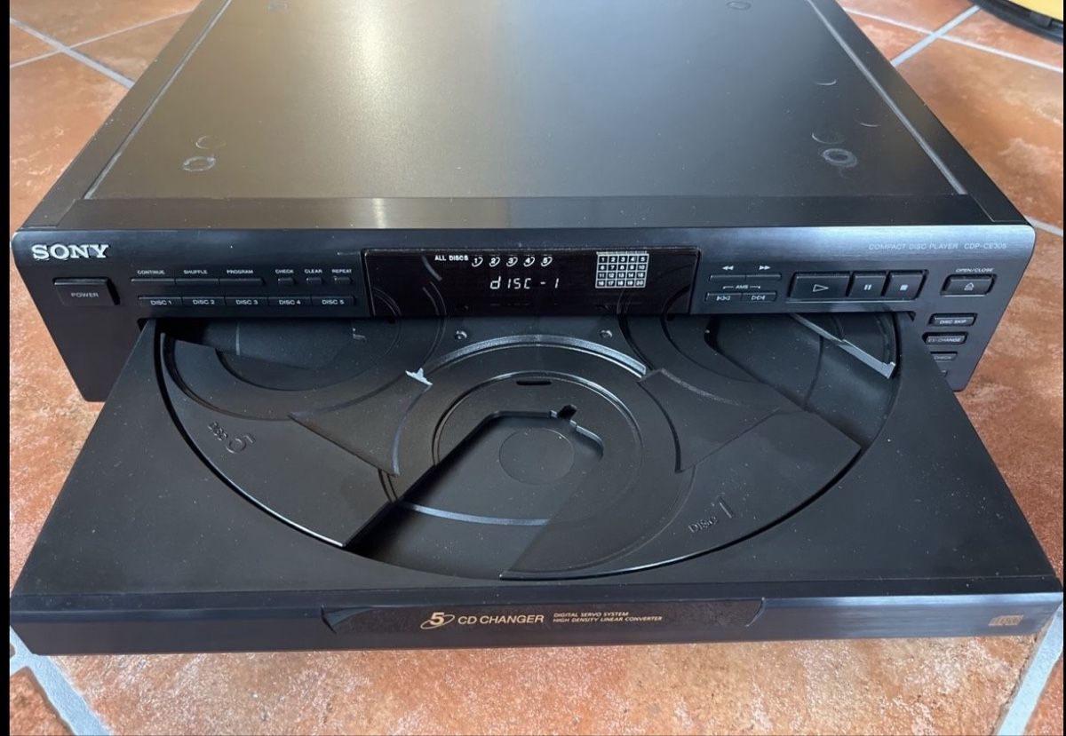 Sony Lettore multimediale & Streamer: Sony CD-Player CDP-CE305 5-fach CD Wechsler – Usato da Trimbach venduto da ELITA-5 1