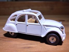 Modellauto corgi Citroen 2CV6