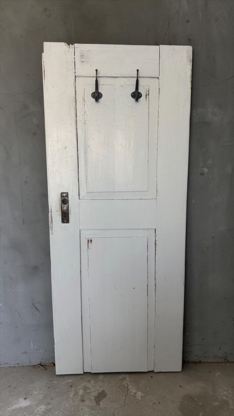 Garderobe: Garderobe / Dekotüre – Gebraucht aus Altikon von bau_85x7