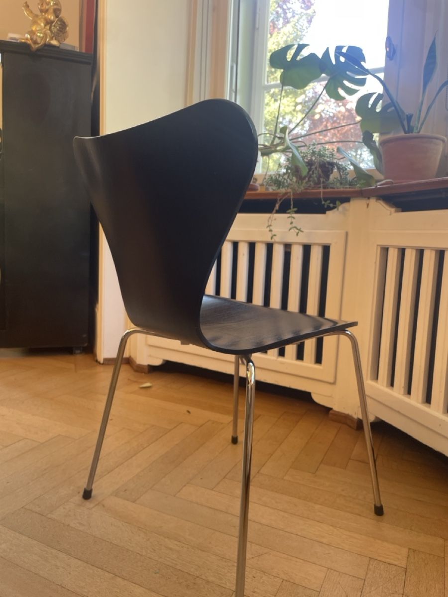 Fritz Hansen Sedie: Fritz Hansen 3107 Series 7 – Difettoso da Jona venduto da luz_d2cg 1
