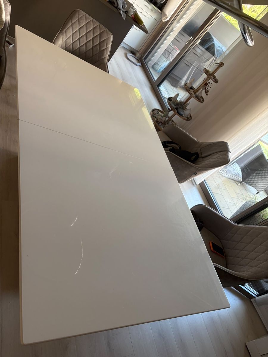 Conforama Tables: Esstisch  – D'occasion à Niederbipp par Lordmarff 1