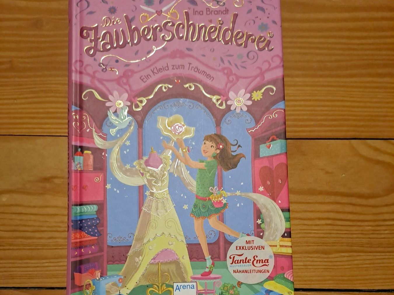 Libri: Buch "Die Zauberschneiderei" – Usato da Ennetbaden venduto da gekkoloco