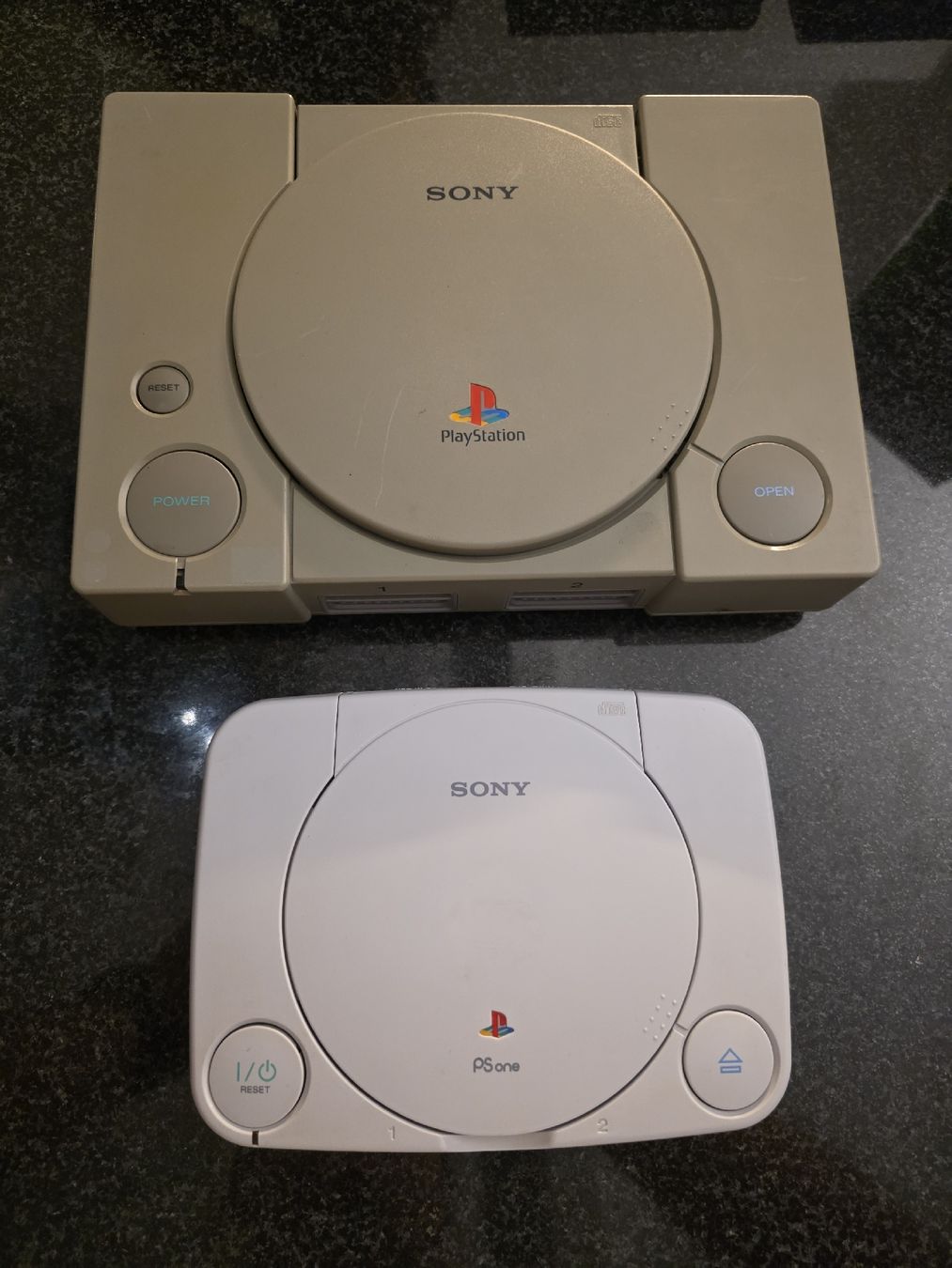 Sony Consoles: PS1 et PS One pour pièces – Défectueux à Chavornay par Crash37
