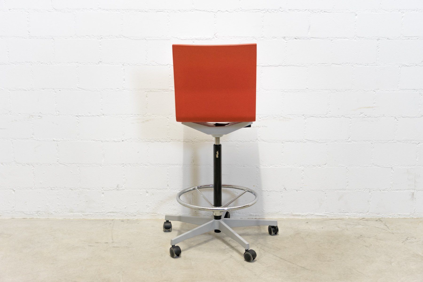 Vitra Sedie: Vitra .04 Counter Stuhl Maarten Van Severen – Usato da Schaffhausen venduto da Studio-Ara 7