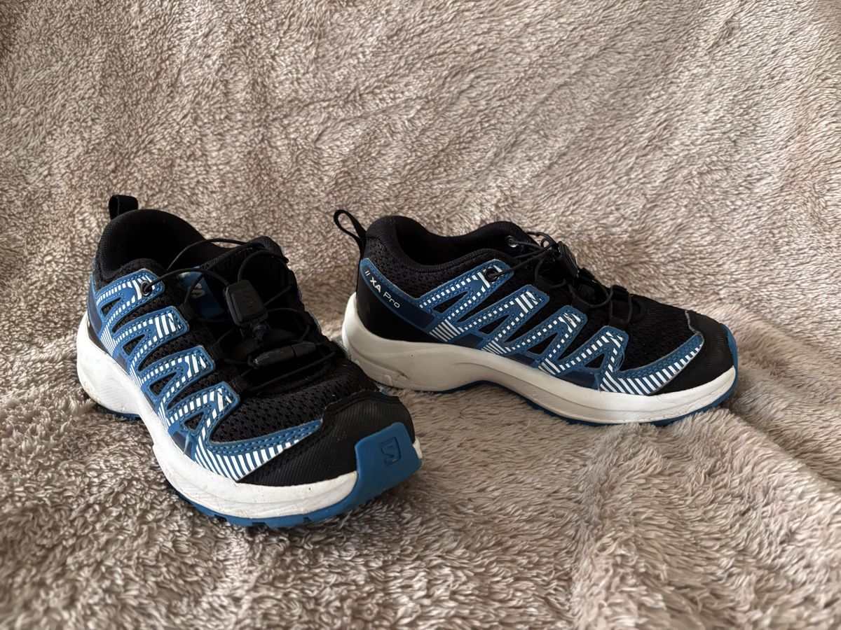 Salomon Scarpe per ragazzi: Kinderschuhe / Trekkingschuhe Salomon XA Pro 3D – Usato da Waltenschwil venduto da Schmetterling2015 1
