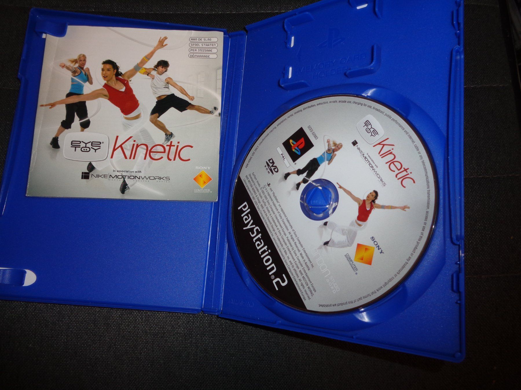Jeux: EyeToy - Kinetic PS2 – D'occasion à Olten par Disc-Ausverkauf 1