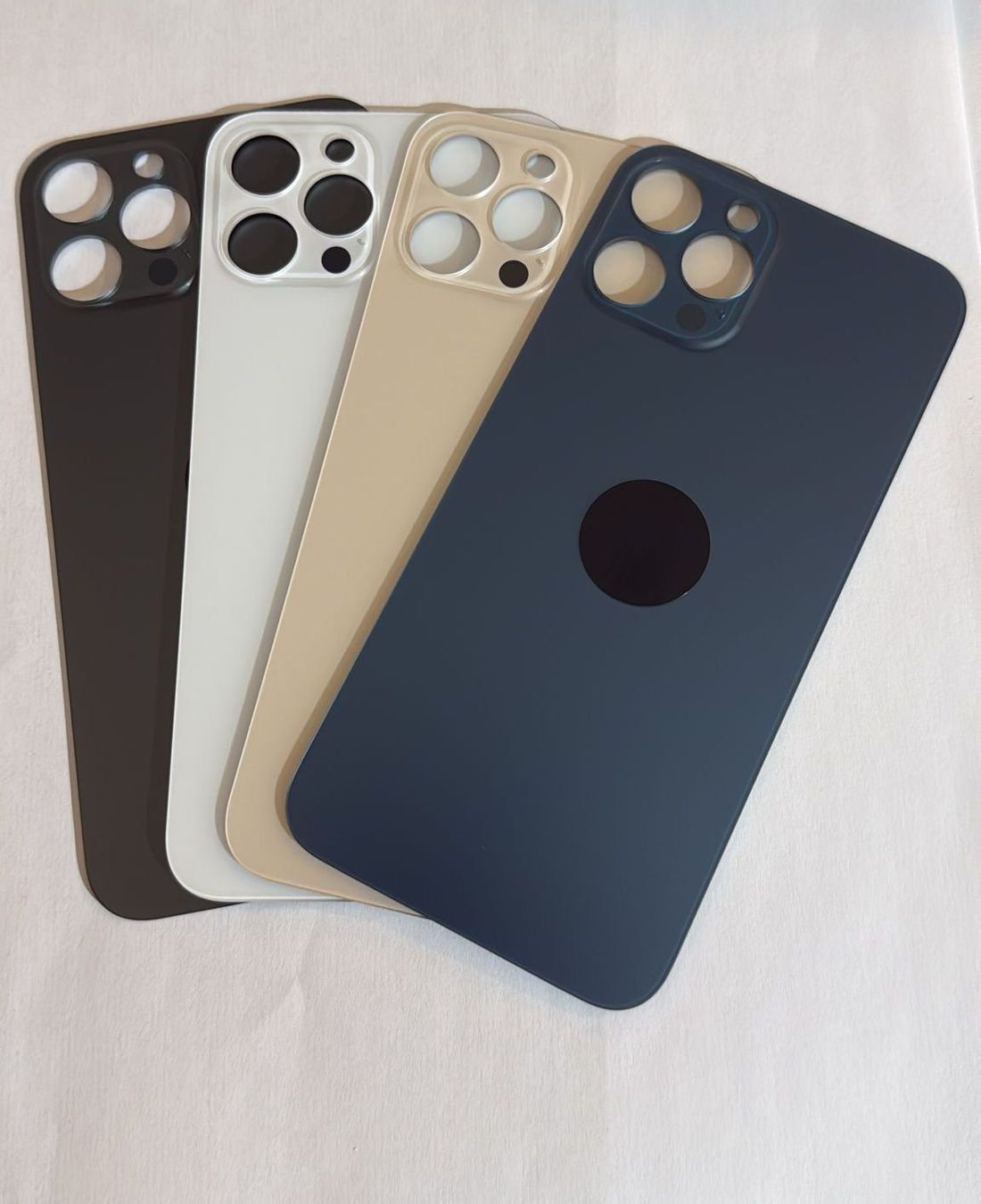 Apple Cover & Protezioni schermo: Coque arrière 12 pro max. – Nuovo e nell'imballaggio originale da Leukerbad venduto da ray_lyv7
