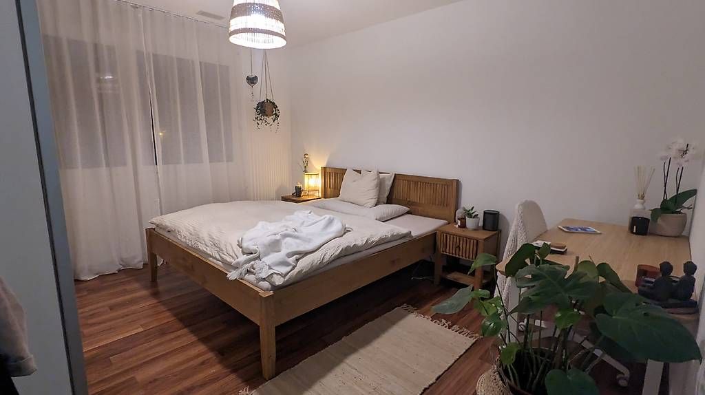 Betten: Schönes Doppelbett aus Holz in Eichenoptik – Gebraucht aus Aarau von Gulsi 1