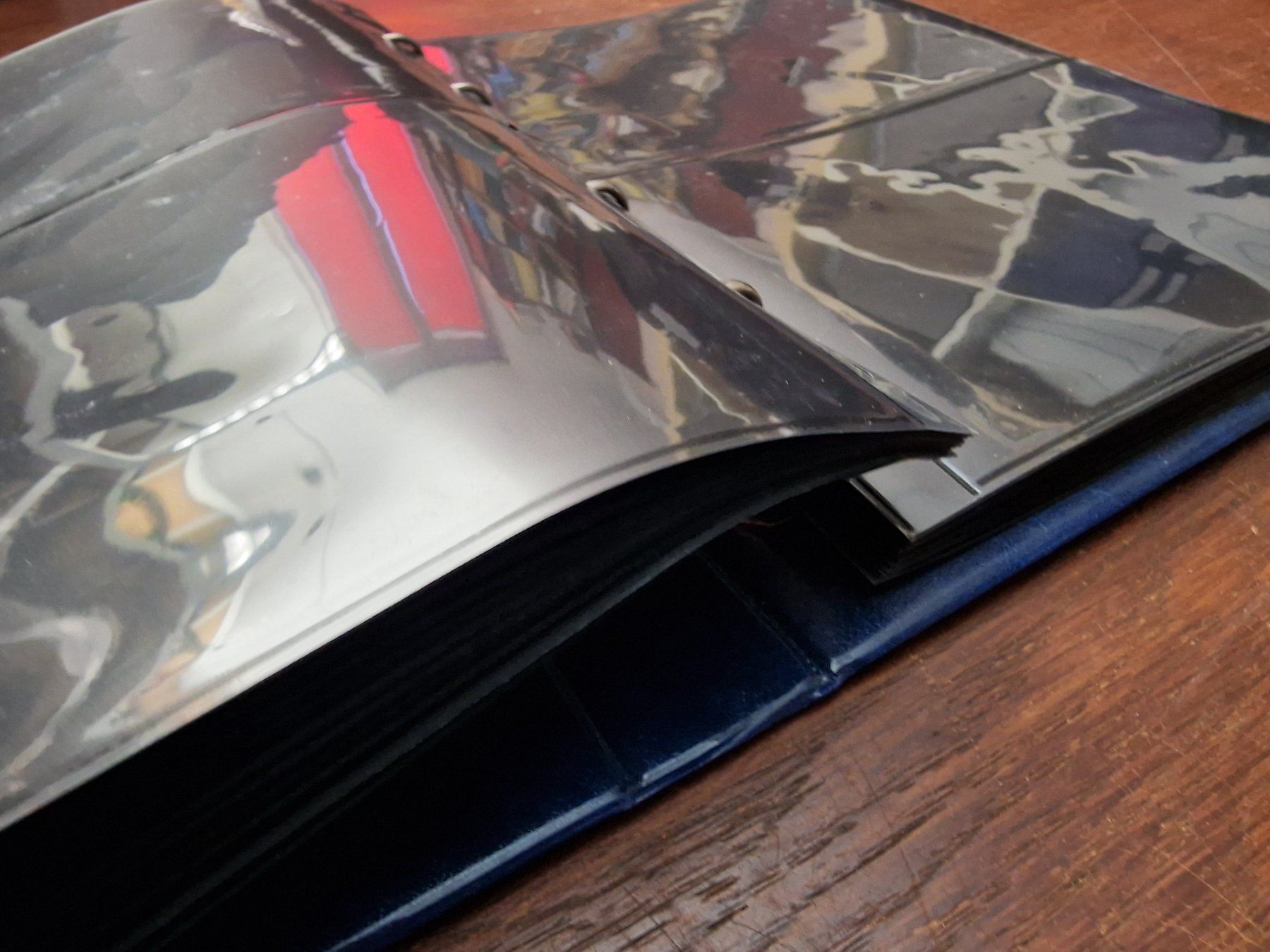 Albums: Leerer blauer Ringordner mit 25x4 Belege-Hüllen – D'occasion à Aesch LU par briefmarken.uray 3