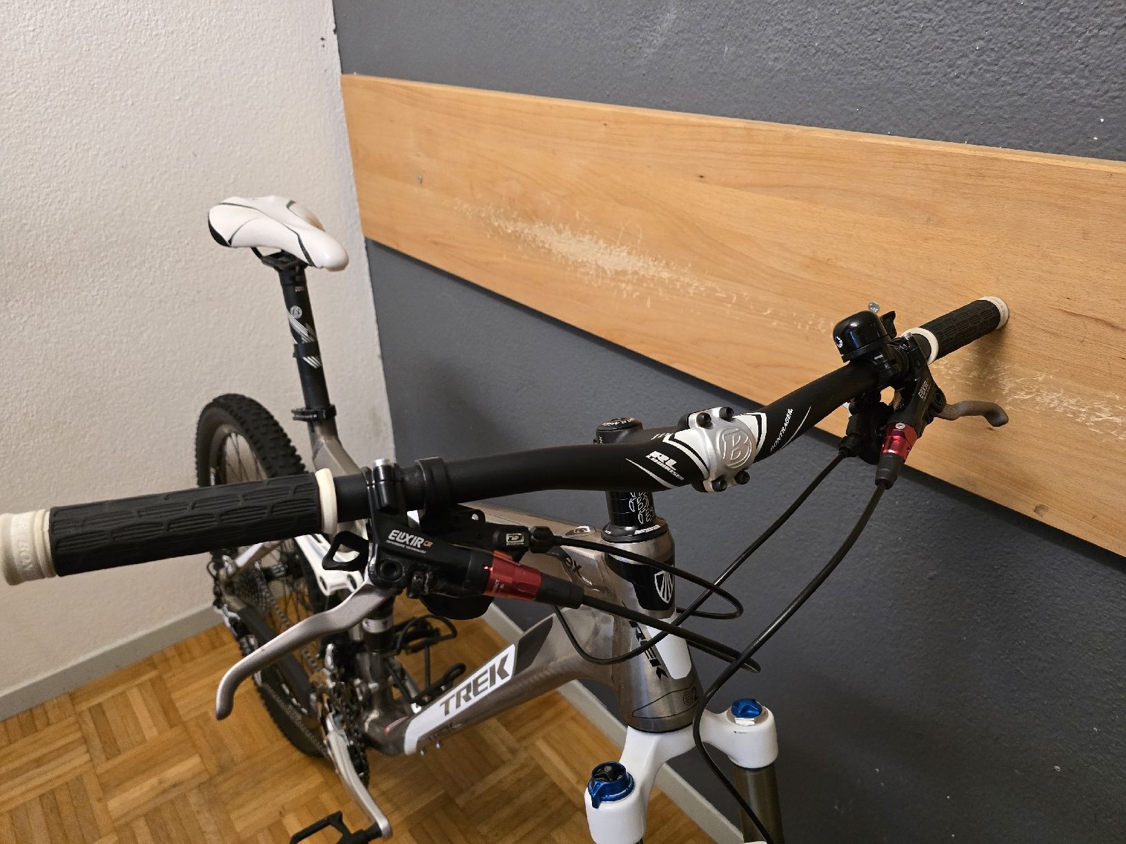 Trek Vélos: Trek MTB-Fully – D'occasion à Kägiswil par Qendro95 2