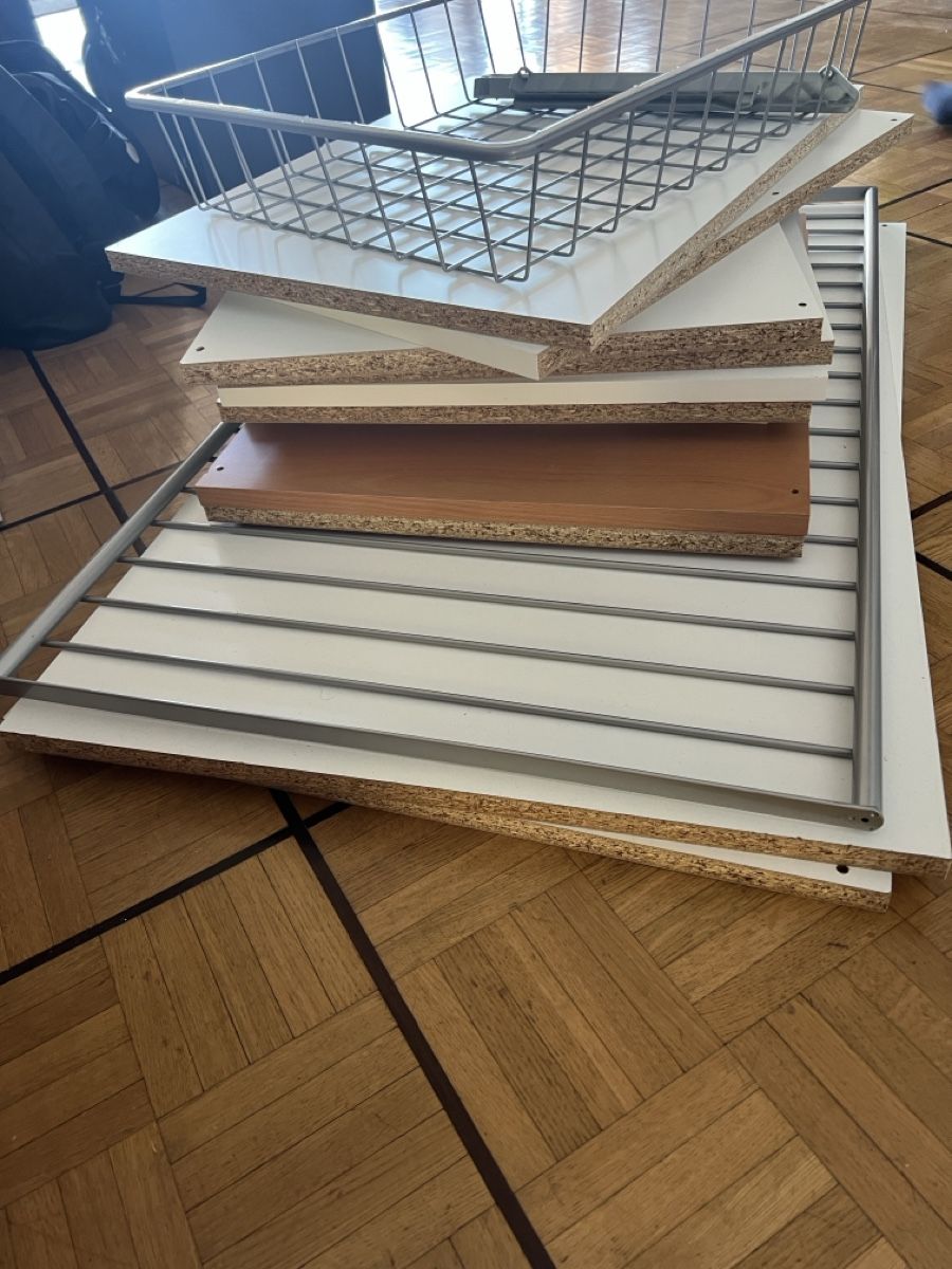 Ikea Scaffali: Lot divers éléments KOMLPLEMENT Ikea – Usato da Montreux venduto da ZeAe