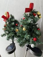 2 kleine Garten-Solar-Weihnachtsbäume