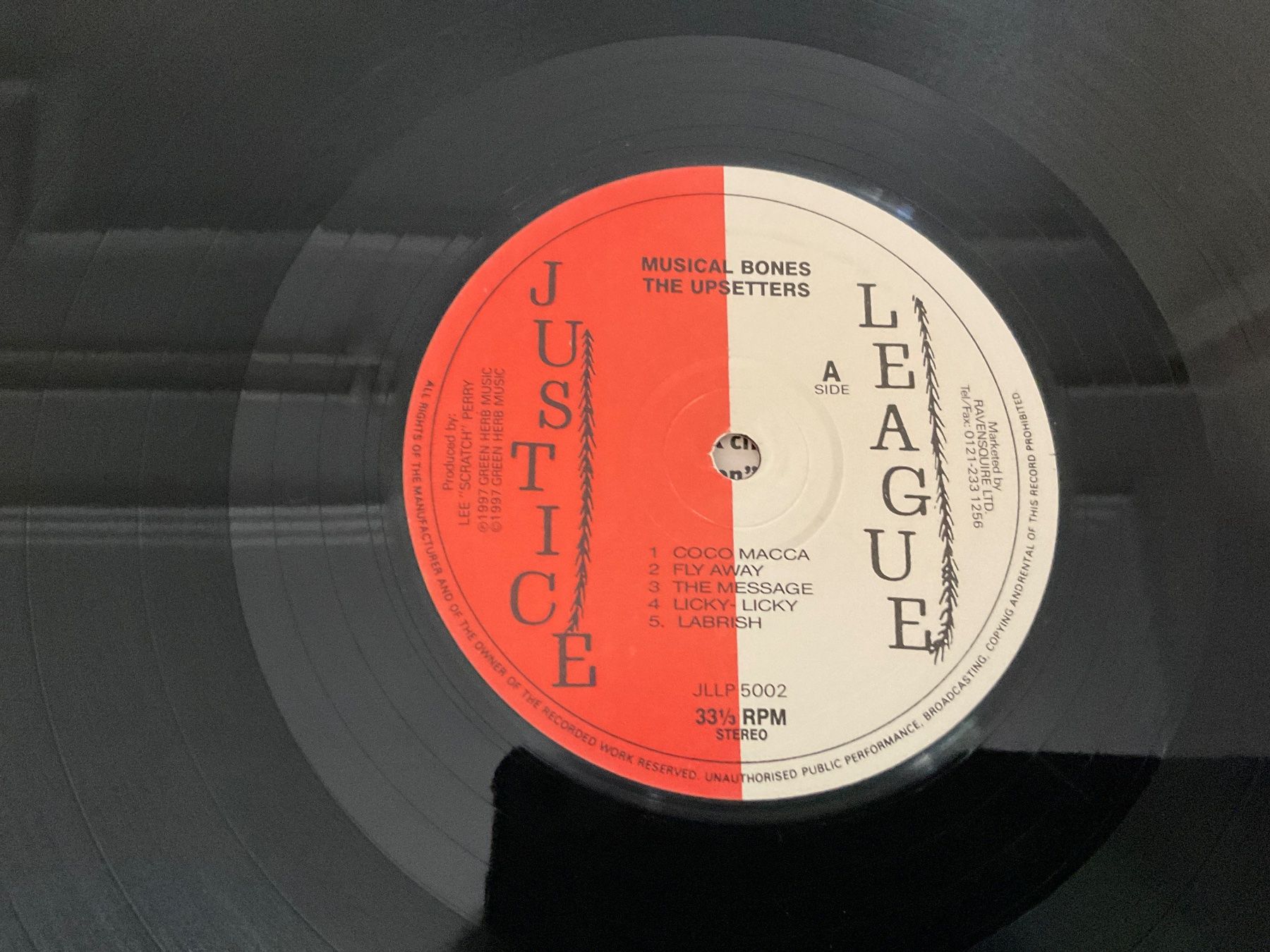 Vinyles: Lee Perry & The Upsetters Musical Bones LP – D'occasion à Delémont par vinylfreak01 2