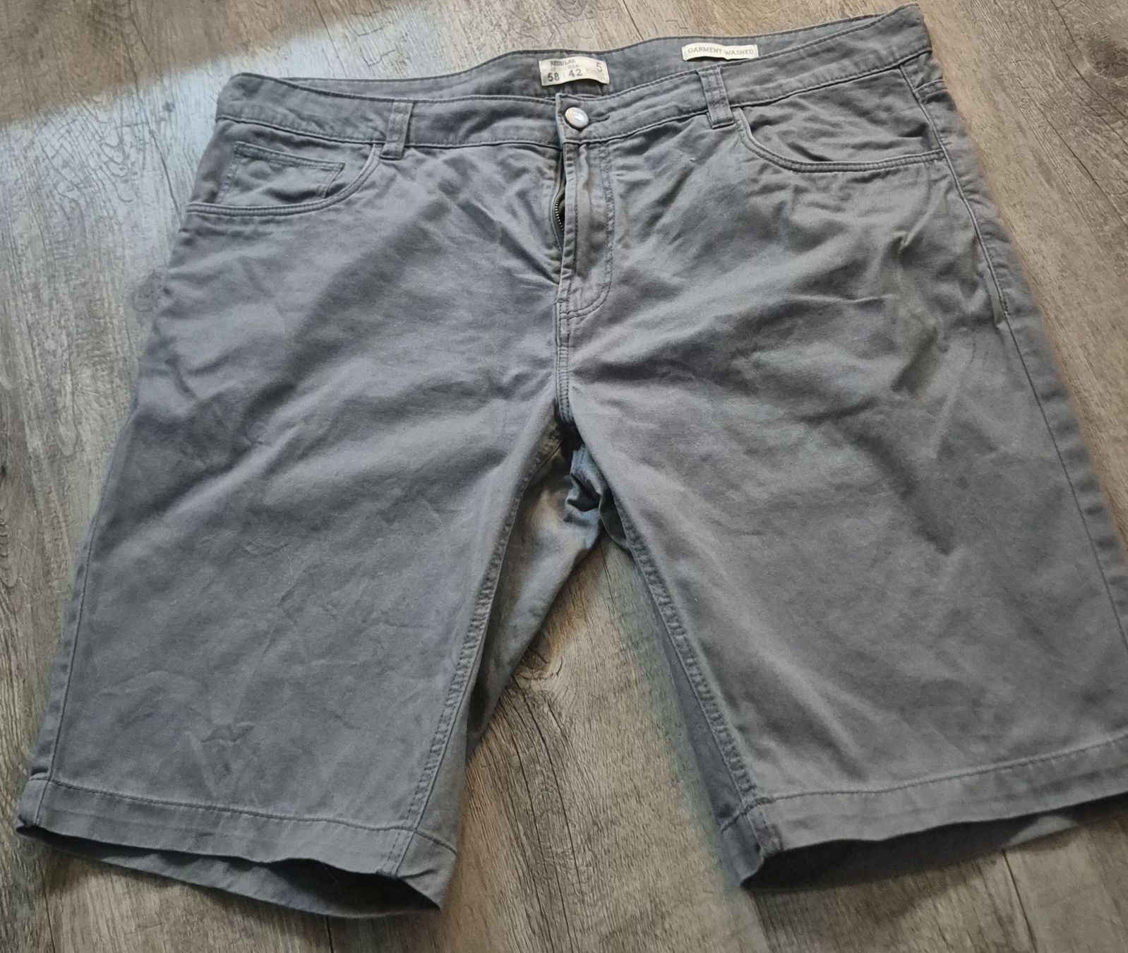 Jeans: Herren Sommer Shorts, Gr. 52/XL – Usato da Thal venduto da Ella9425