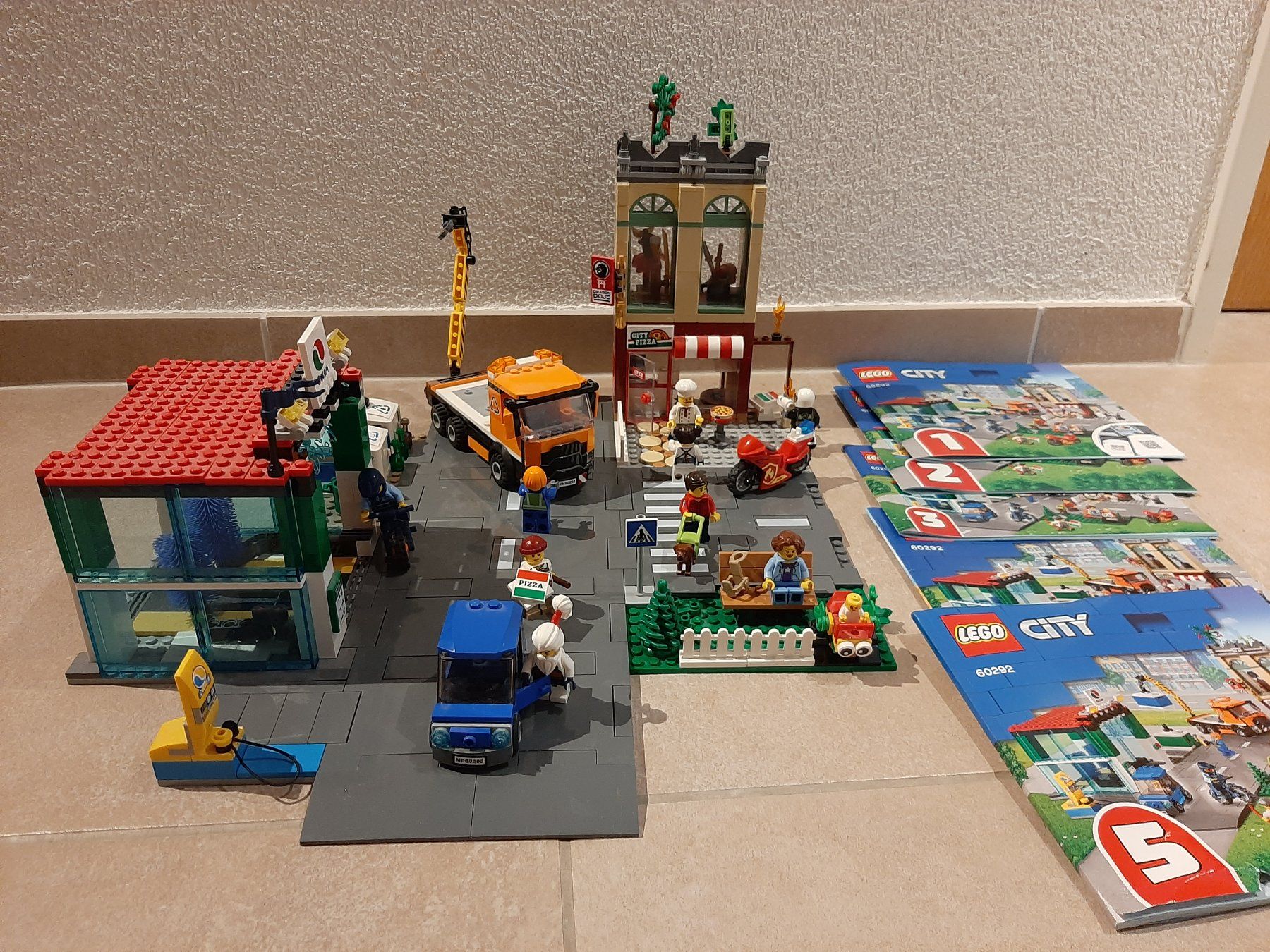 Lego Giocattoli: Lego City 60292 Stadtzentrum – Usato da Laufen venduto da Julie231004