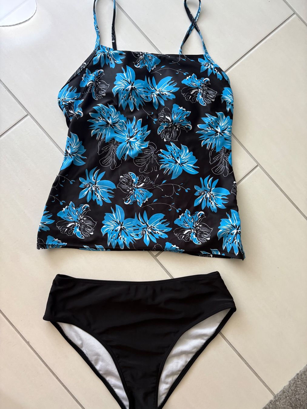 Maillots de bain & Bikinis: Badeanzug Tankini Gr. L – Neuf (Voir description) à Bergdietikon par Utiger55 1
