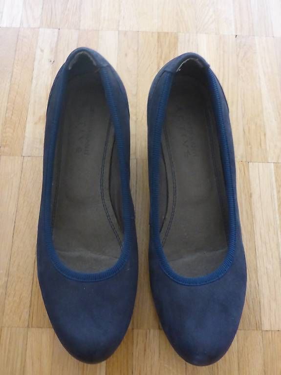 Scarpe da donna: Pumps marine Gr. 38 – Usato da Wettingen venduto da okatiki