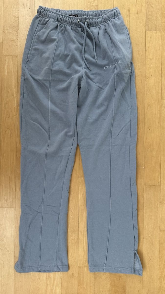 Lotti & Set di vestiti: Kleiderset Gr. S/M Jeans Gr. 32 – Usato da Oensingen venduto da dorian07 6
