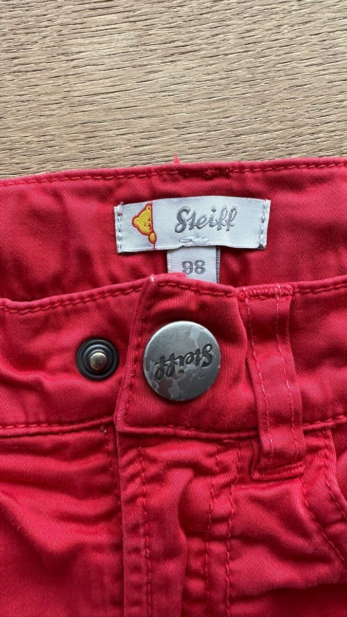 Pantaloni: Steiff Kinderhose rot Gr. 98 – Usato da Triboltingen venduto da muehlepark6you 2
