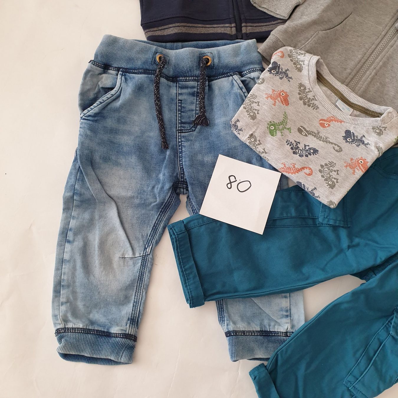 Lotti & Set di vestiti: Kleiderpaket Baby 80 – Usato da Chur venduto da copino 1