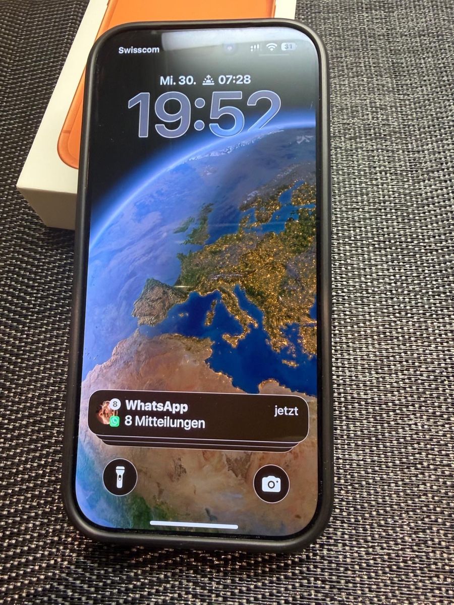 Apple Telefoni cellulari / Smartphones: iPhone 17 Pro 256 GB, Cosmic Orange – Nuovo (secondo la descrizione) da Zollikofen venduto da Eisy18 2
