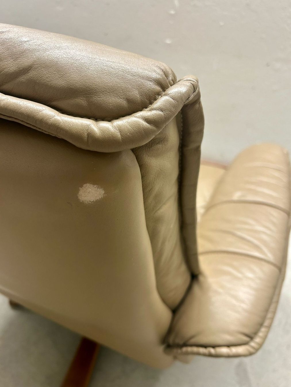Poltrone: Mid-Century Leder Drehsessel, Möbelindustrie SEM – Usato da Rickenbach ZH venduto da Insider-Boerse 4