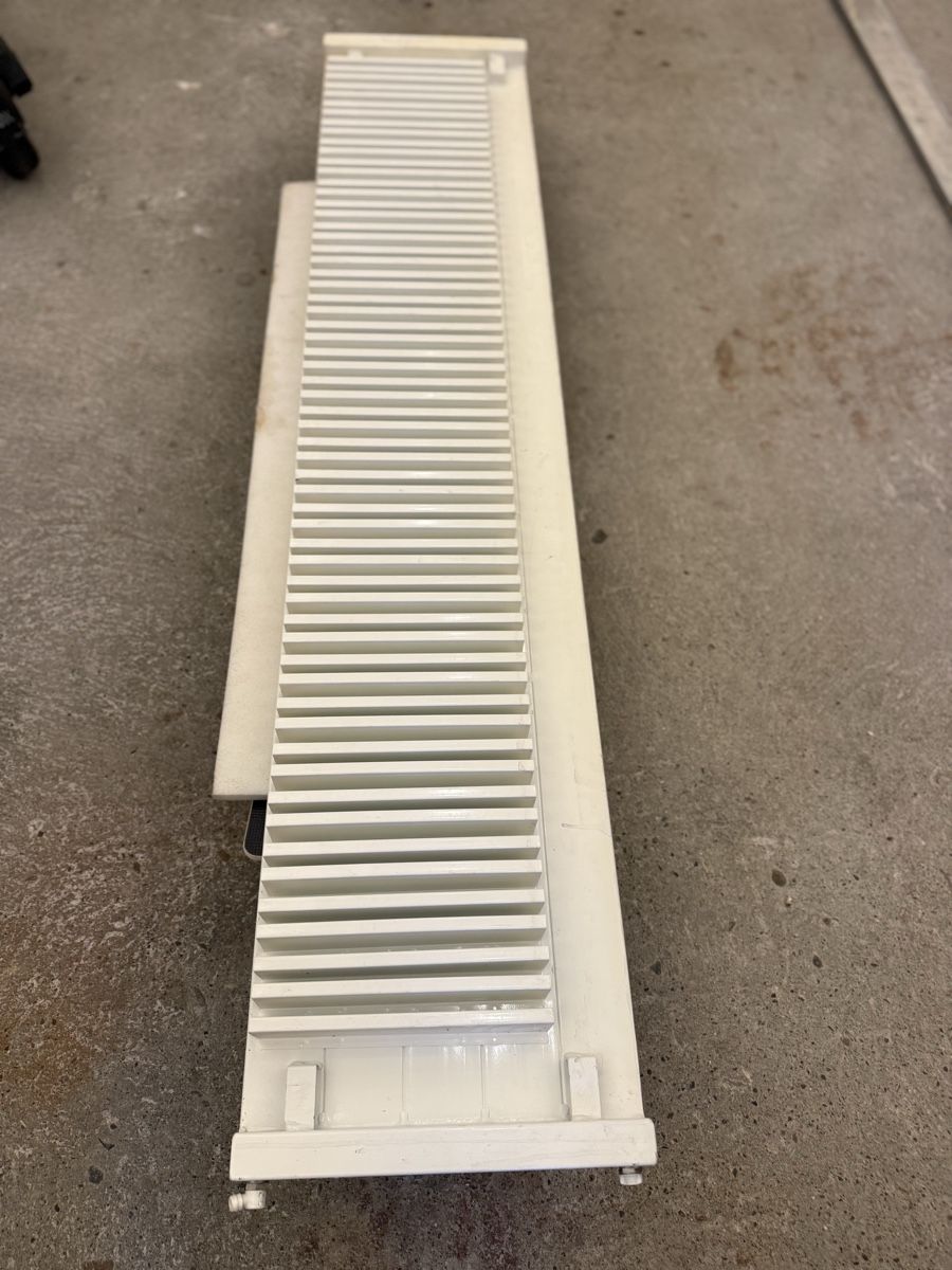Altro in Utensili da giardino: Heizkörper Radiator Heizung Weiss, Top Zustand! – Usato da Aarburg venduto da MC1014 1
