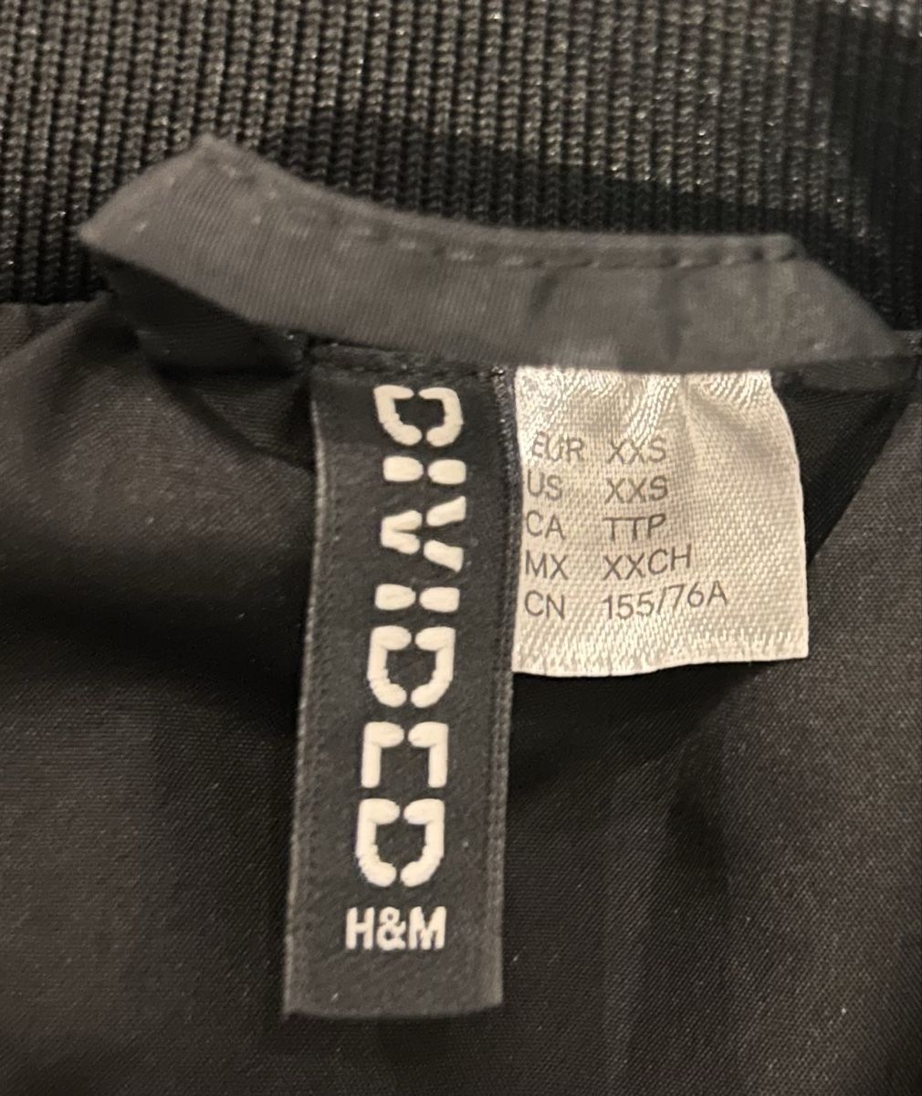 H&M Giacche: H&M Puffer-Jacke Damen – Usato da Basel venduto da Christopher123 4