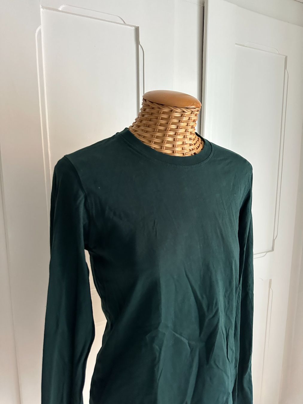 Weekday T-shirt: WEEKDAY - Langarmshirt dunkelgrün XS – Usato da Zürich venduto da Diazaio 1